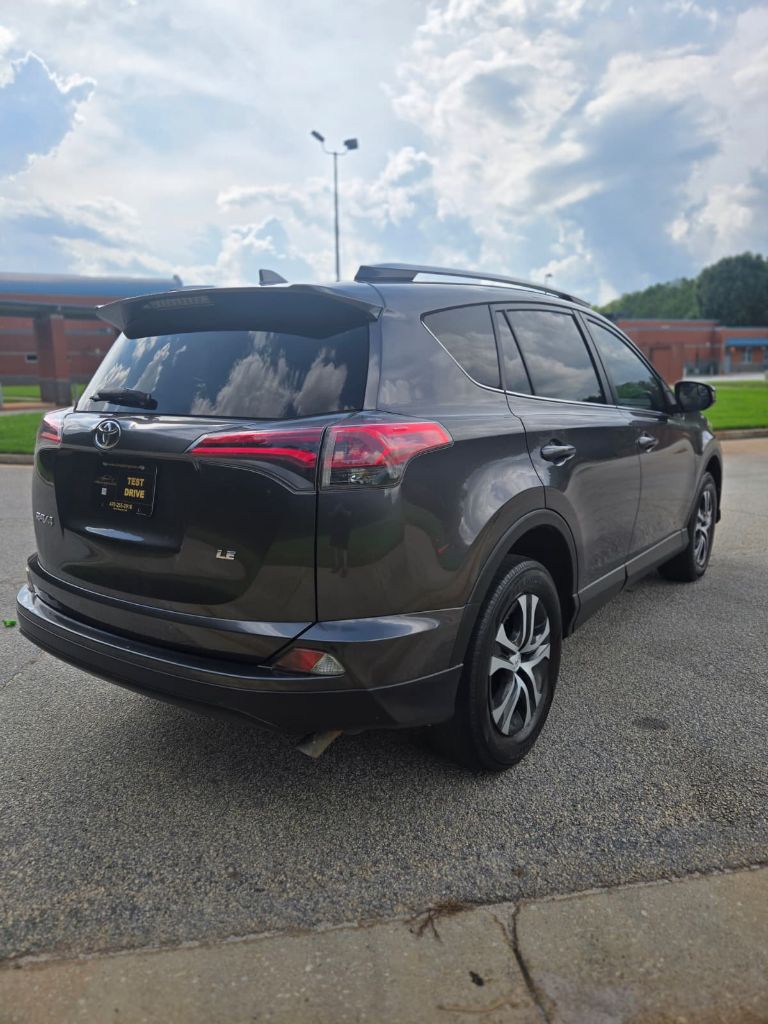 2018 Toyota RAV4 - $11,500