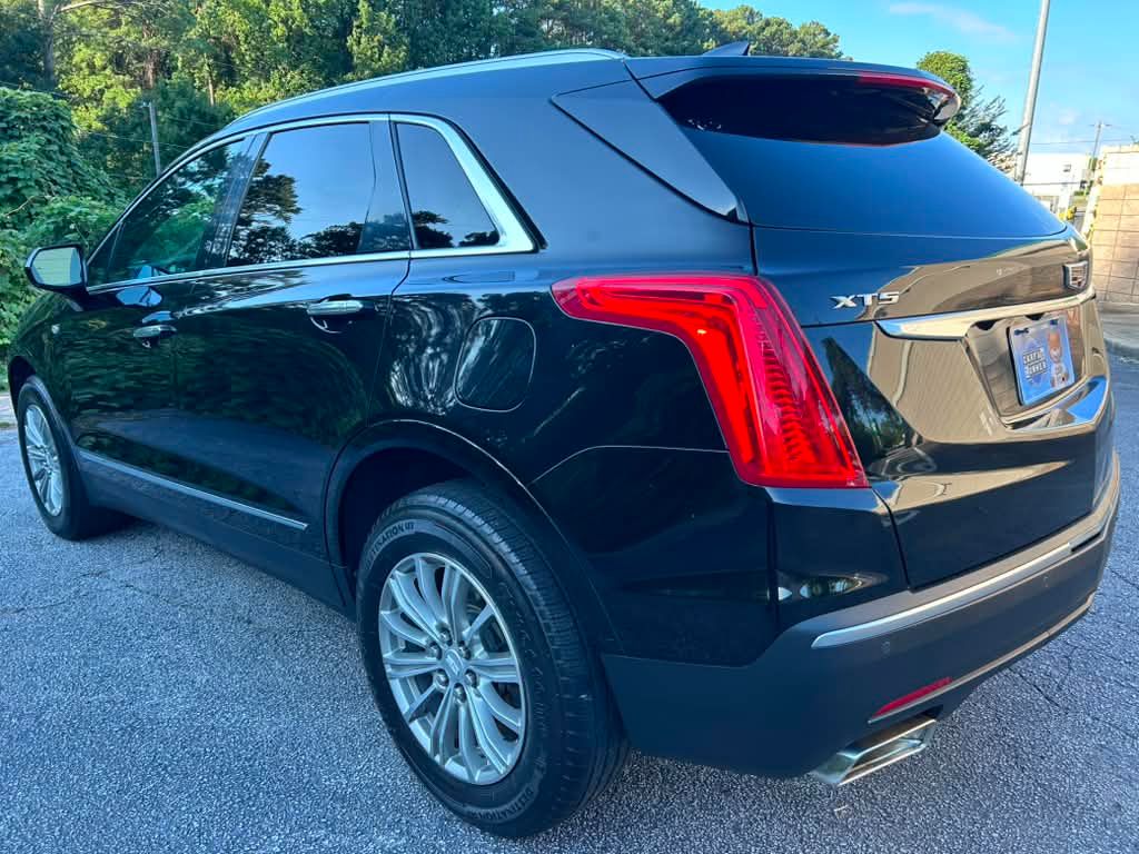 2017 Cadillac XT5 - $13,000