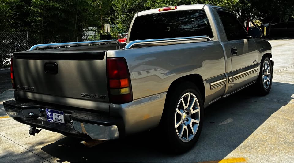 2001 Chevrolet S-10 Pickup - $9,999