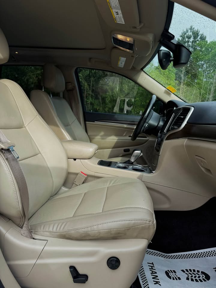 2017 Jeep Grand Cherokee Limited photo