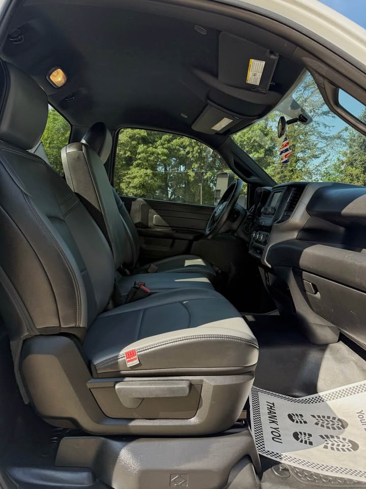 2021 RAM 3500 Tradesman photo