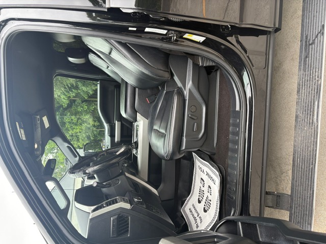 2020 Ford F150 Lariat photo