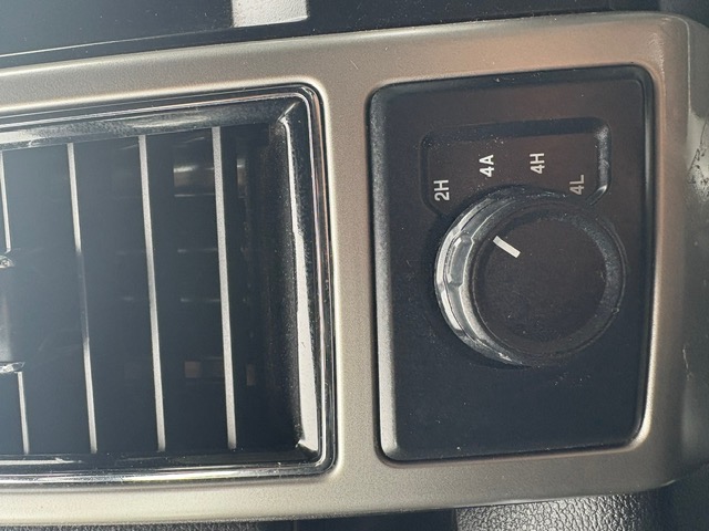 2020 Ford F150 Lariat photo