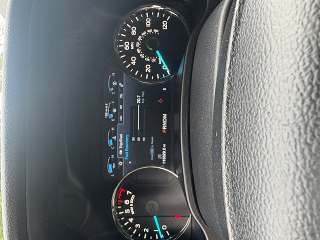 2020 Ford F150 Lariat photo