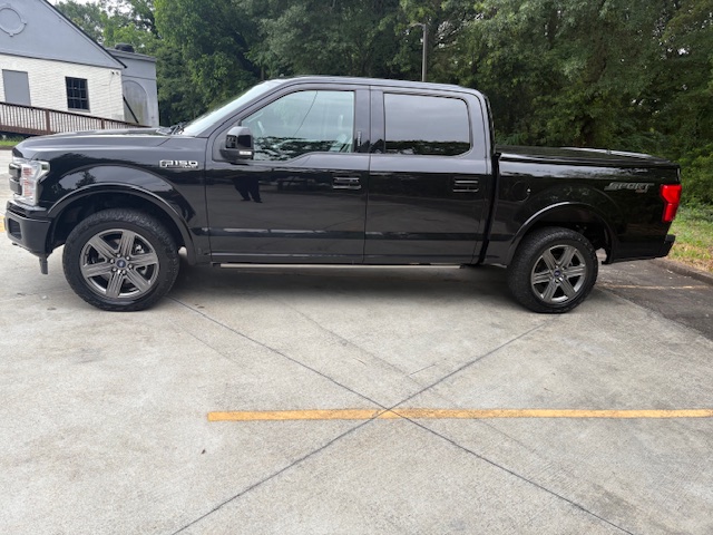 2020 Ford F150 Lariat photo