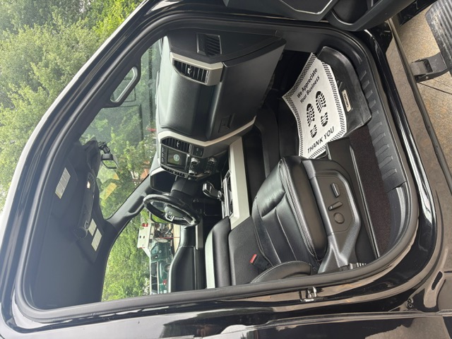2020 Ford F150 Lariat photo