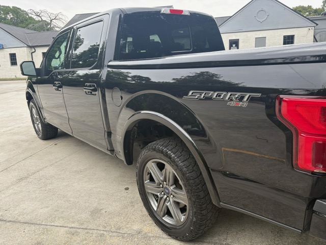 2020 Ford F150 Lariat photo