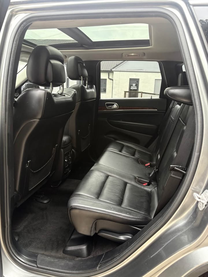 2011 Jeep Cherokee - $5,500