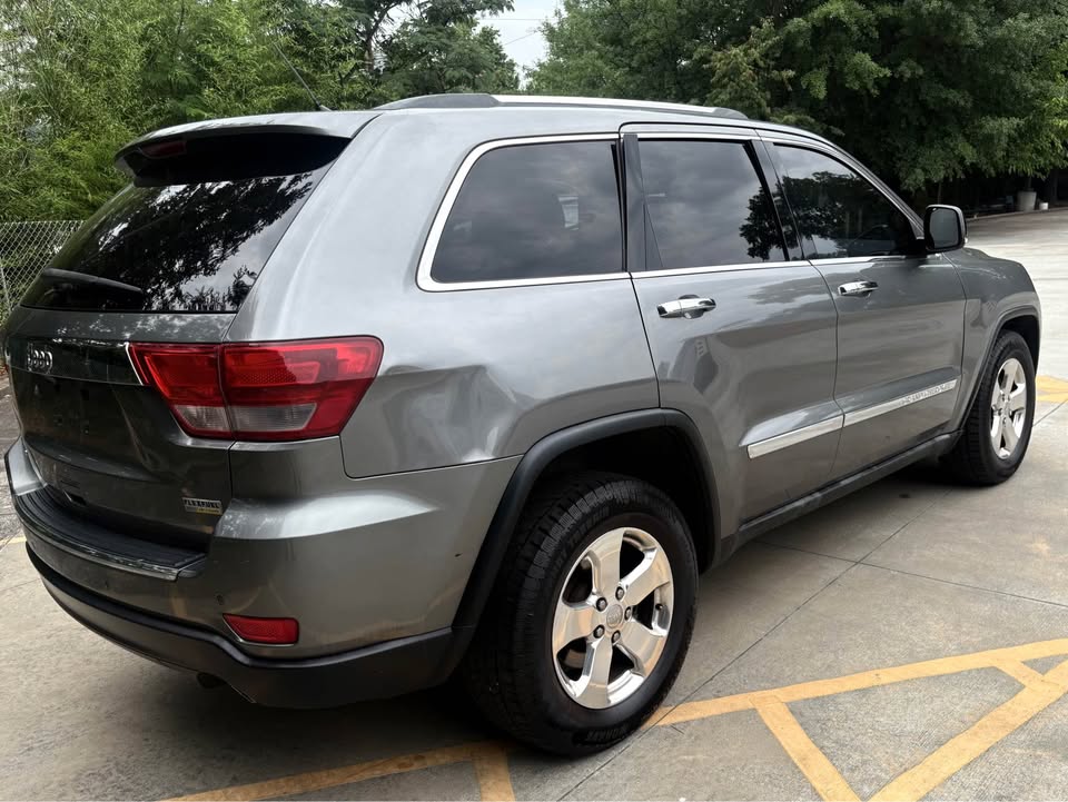 2011 Jeep Cherokee - $5,500