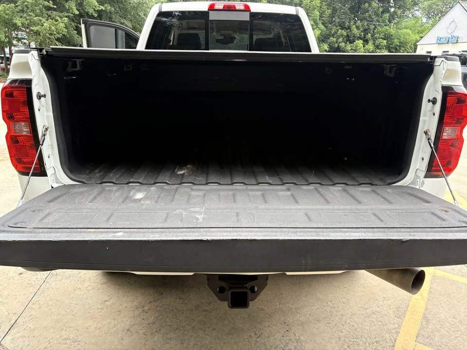 2016 Chevrolet Silverado 2500 - $28,999