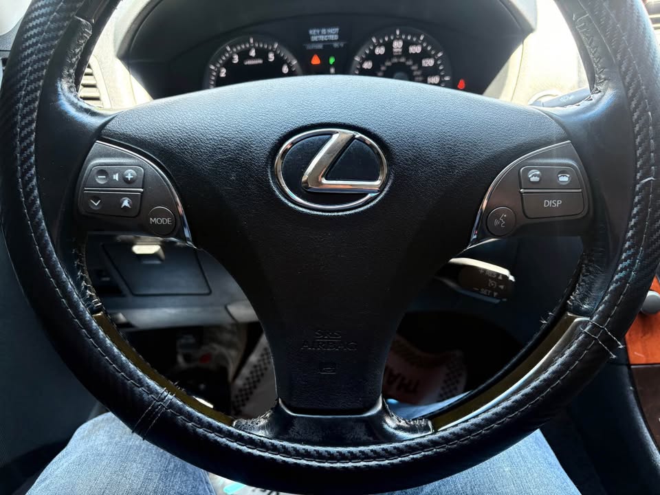 2010 Lexus ES - $8,600