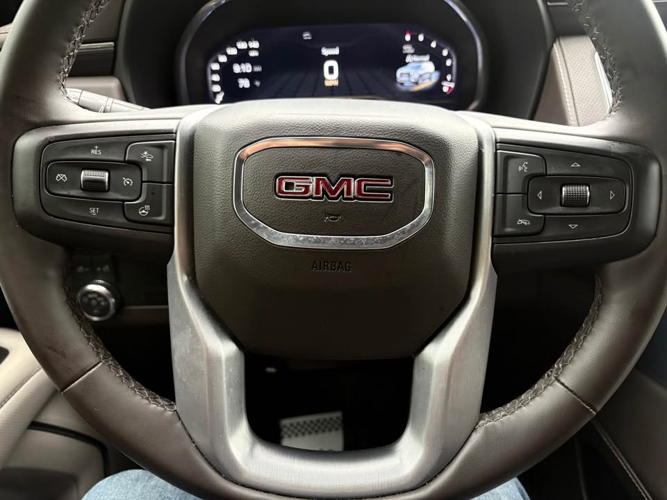 2023 GMC Yukon - $35,400