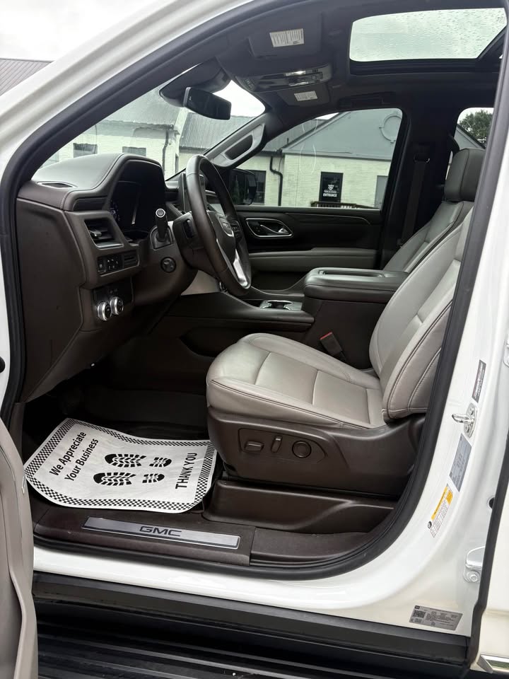 2023 GMC Yukon - $35,400