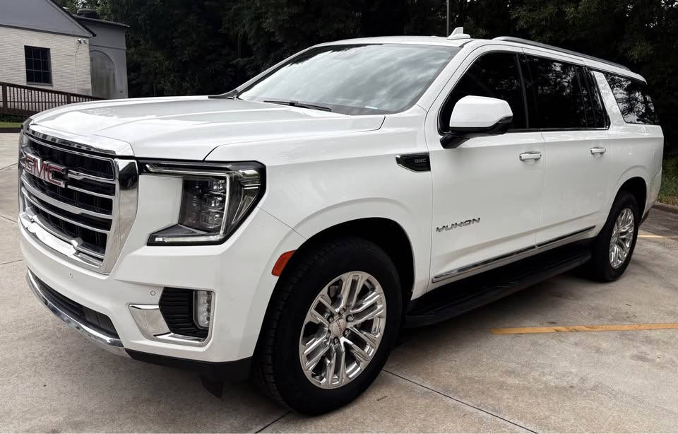 2023 GMC Yukon - $35,400