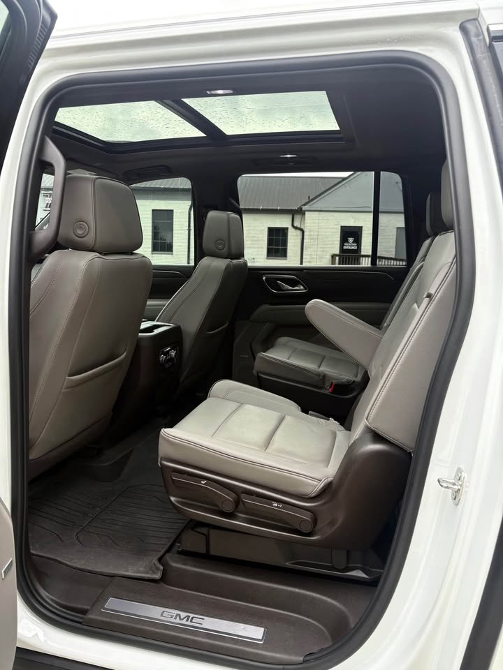 2023 GMC Yukon - $35,400