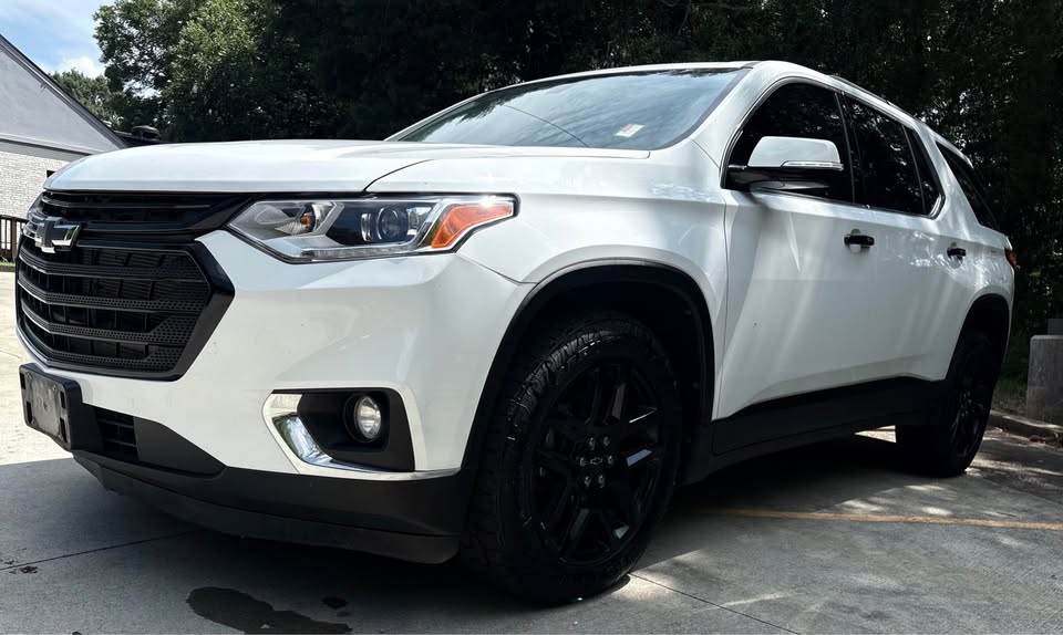 2020 Chevrolet Traverse - $9,999
