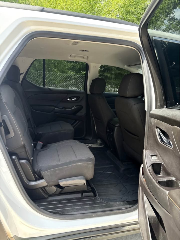 2020 Chevrolet Traverse - $9,999