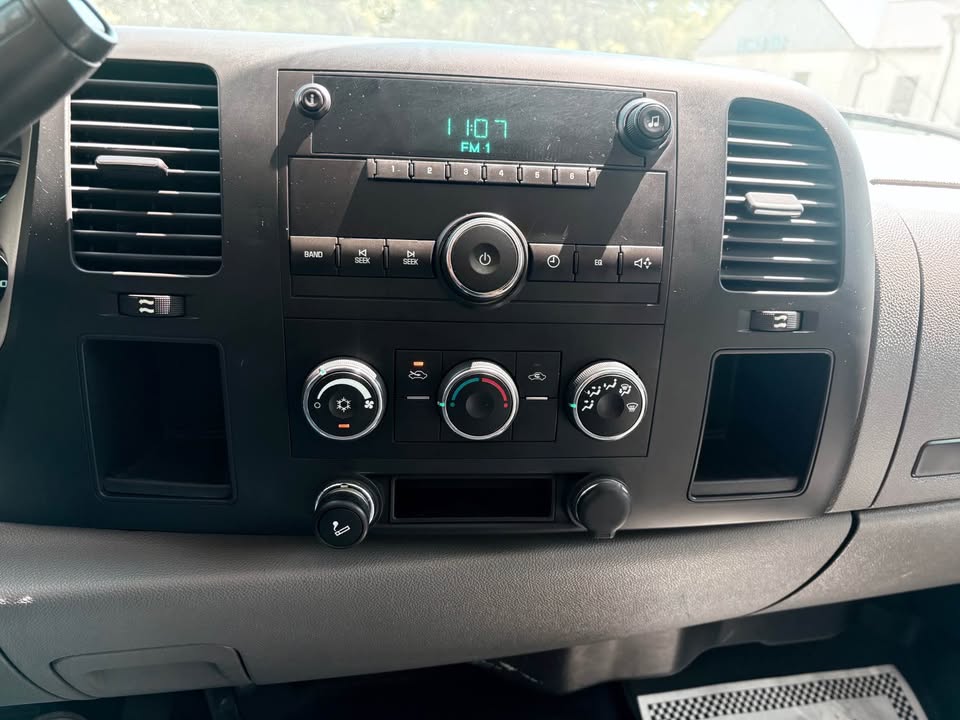 2011 Chevrolet Silverado - $12,999