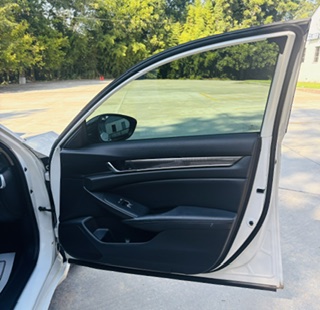 2021 Honda Accord - $17,999
