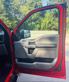 2016 Ford F-150 - $11,999