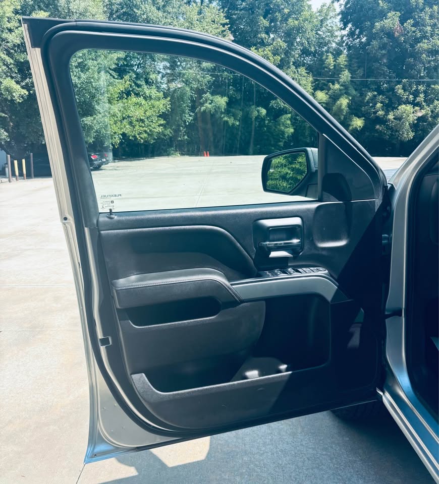 2014 Chevrolet Silverado - $13,500