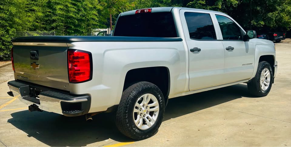2014 Chevrolet Silverado - $13,500
