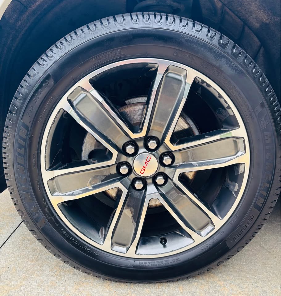 2019 GMC Acadia - $12,999