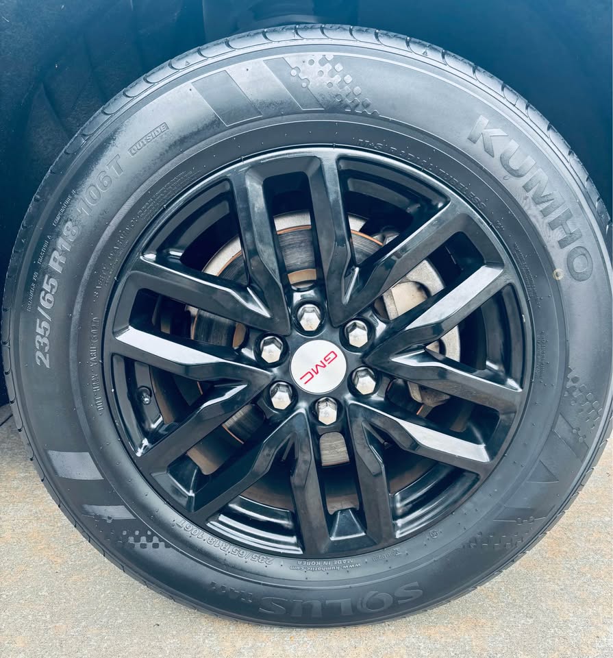 2018 GMC Acadia - $9,999
