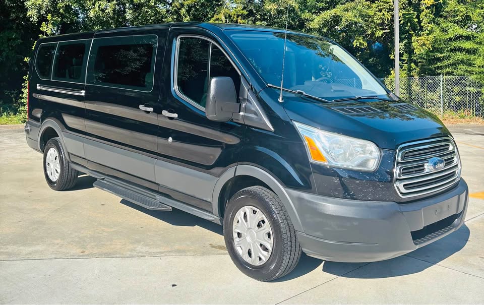 2016 Ford Transit - $14,999
