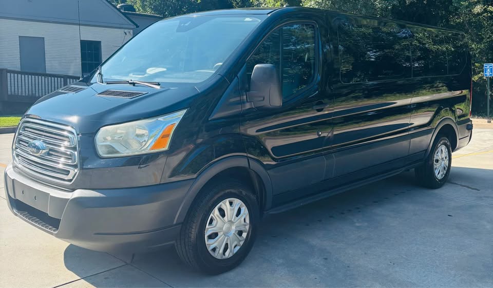 2016 Ford Transit - $14,999