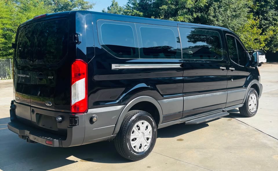 2016 Ford Transit - $14,999