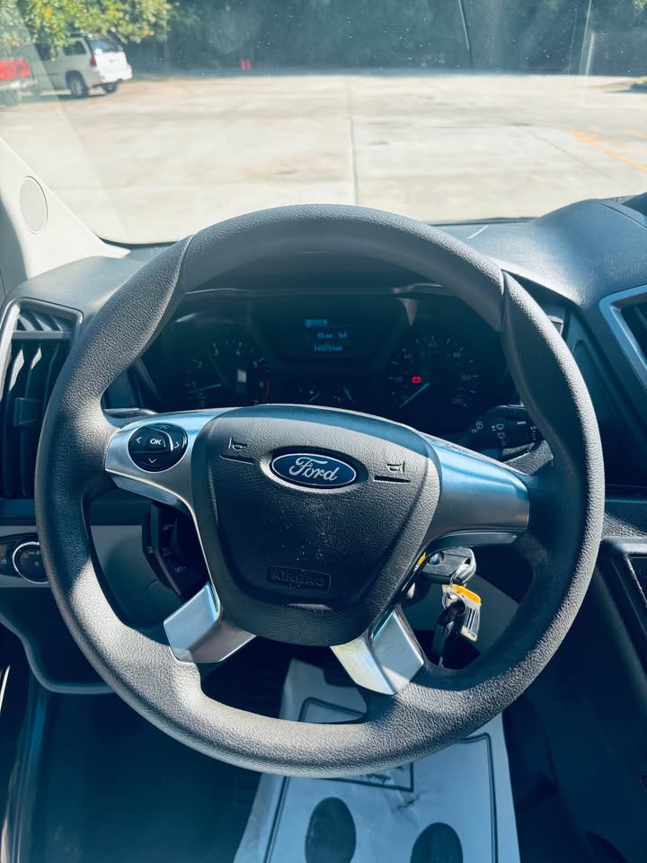2016 Ford Transit - $14,999