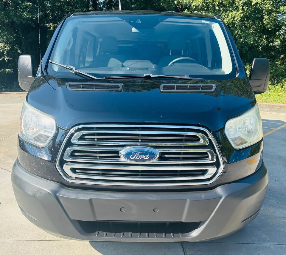 2016 Ford Transit - $14,999