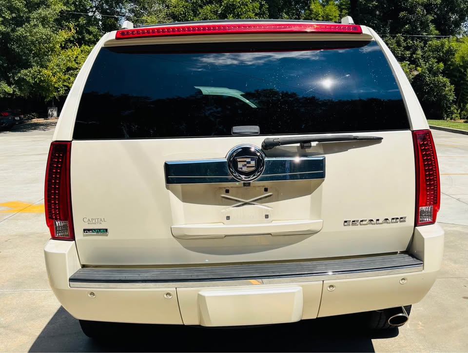2011 Cadillac Escalade - $7,999