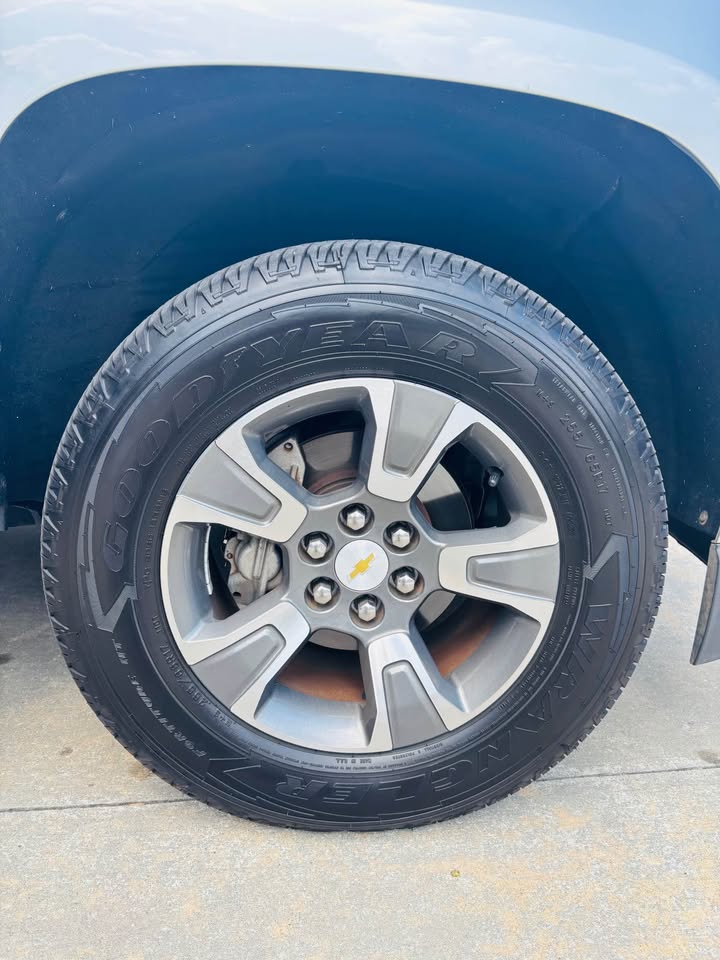 2016 Chevrolet Colorado - $14,999
