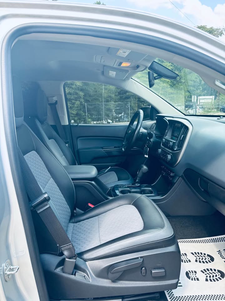 2016 Chevrolet Colorado - $14,999