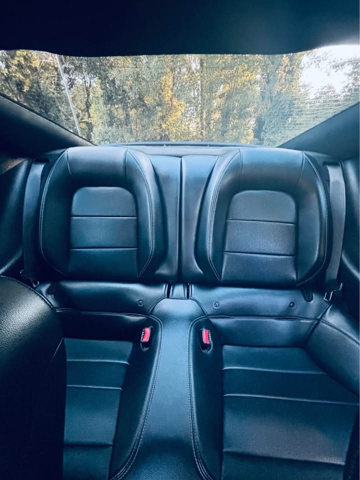2016 Ford Mustang - $19,999