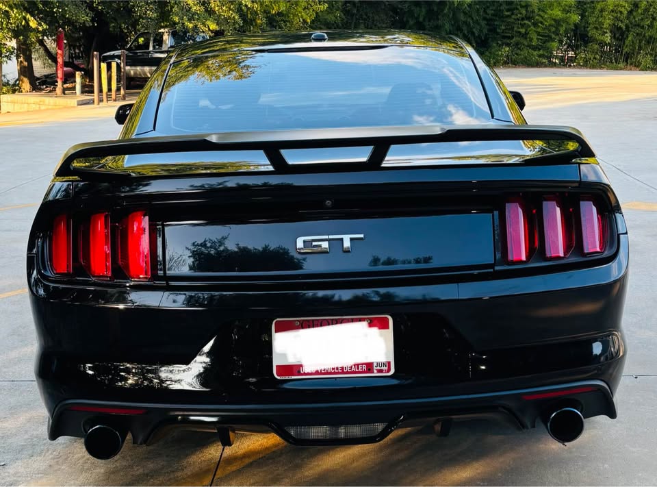 2016 Ford Mustang - $19,999