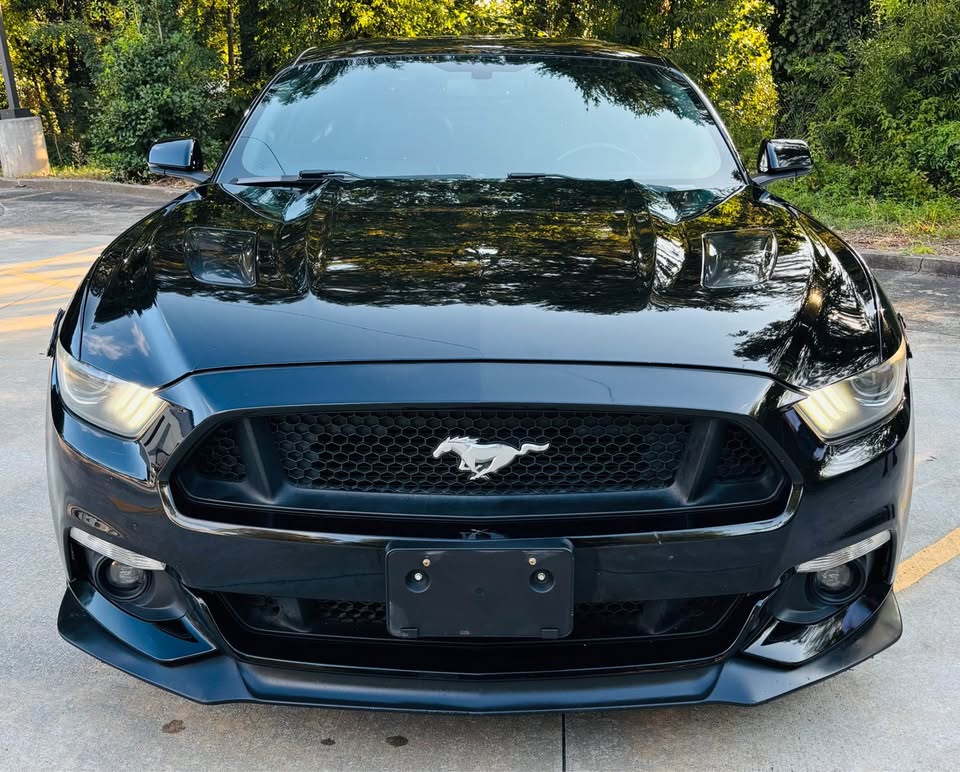 2016 Ford Mustang - $19,999
