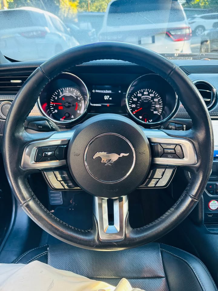 2016 Ford Mustang - $19,999
