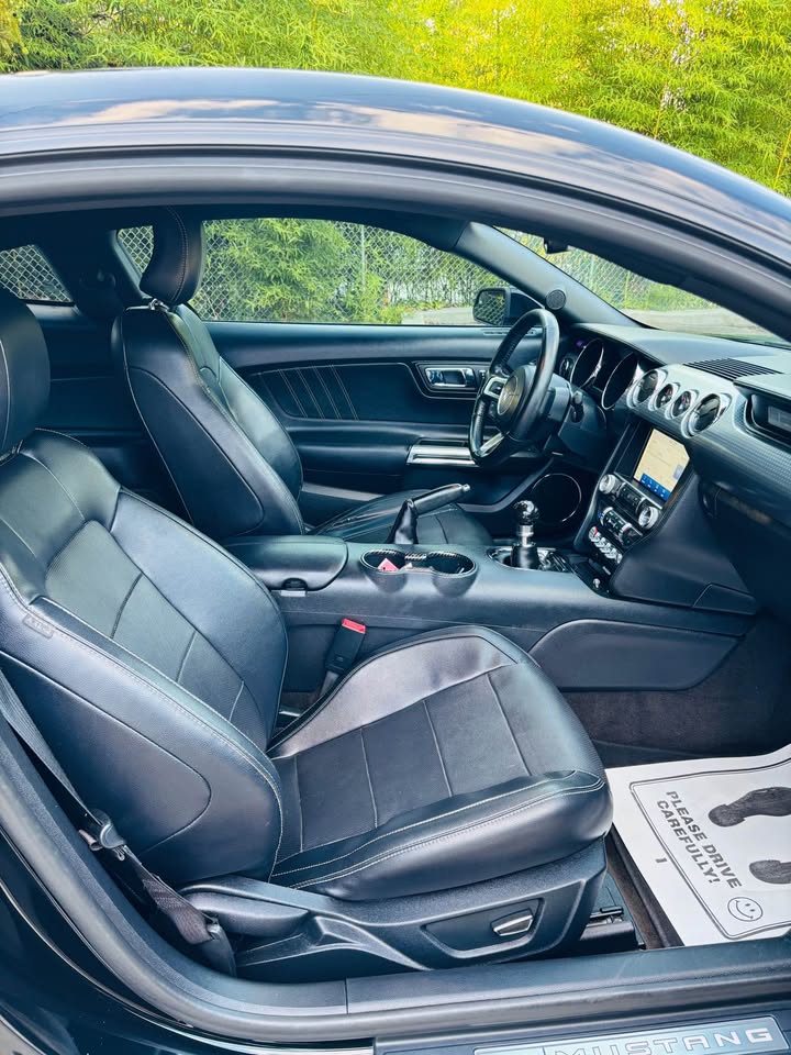 2016 Ford Mustang - $19,999