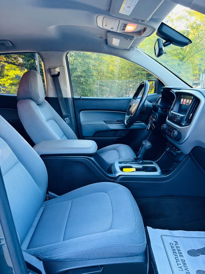 2016 Chevrolet Colorado - $11,999