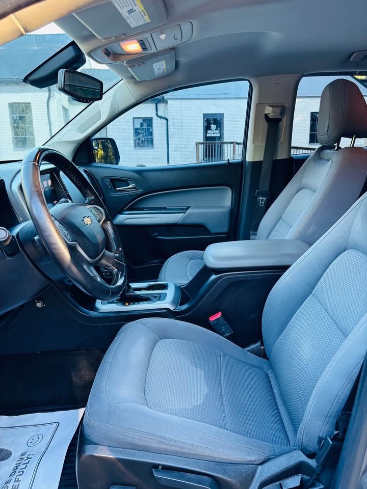 2016 Chevrolet Colorado - $11,999