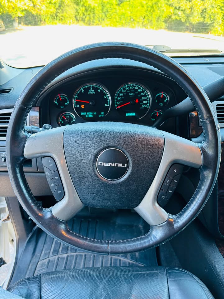 2012 GMC Yukon - $7,495