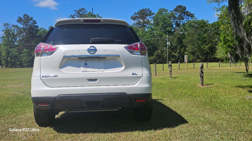 2015 Nissan Rogue SL photo