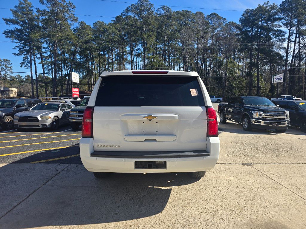 2019 Chevrolet Suburban 1500 LT photo
