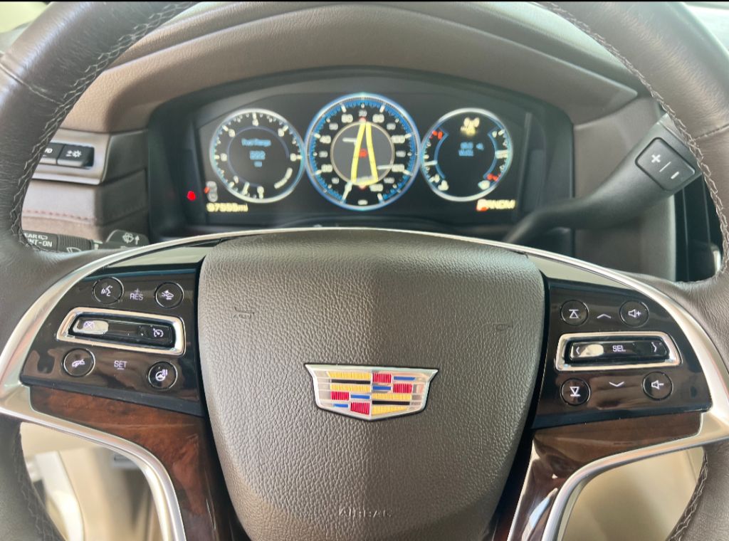 2015 Cadillac Escalade Luxury photo