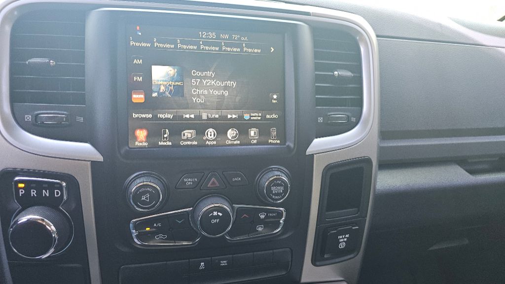 2015 RAM 1500 SLT photo
