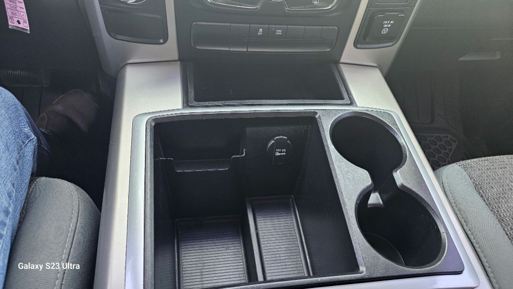 2015 RAM 1500 SLT photo