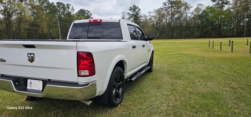 2015 RAM 1500 SLT photo